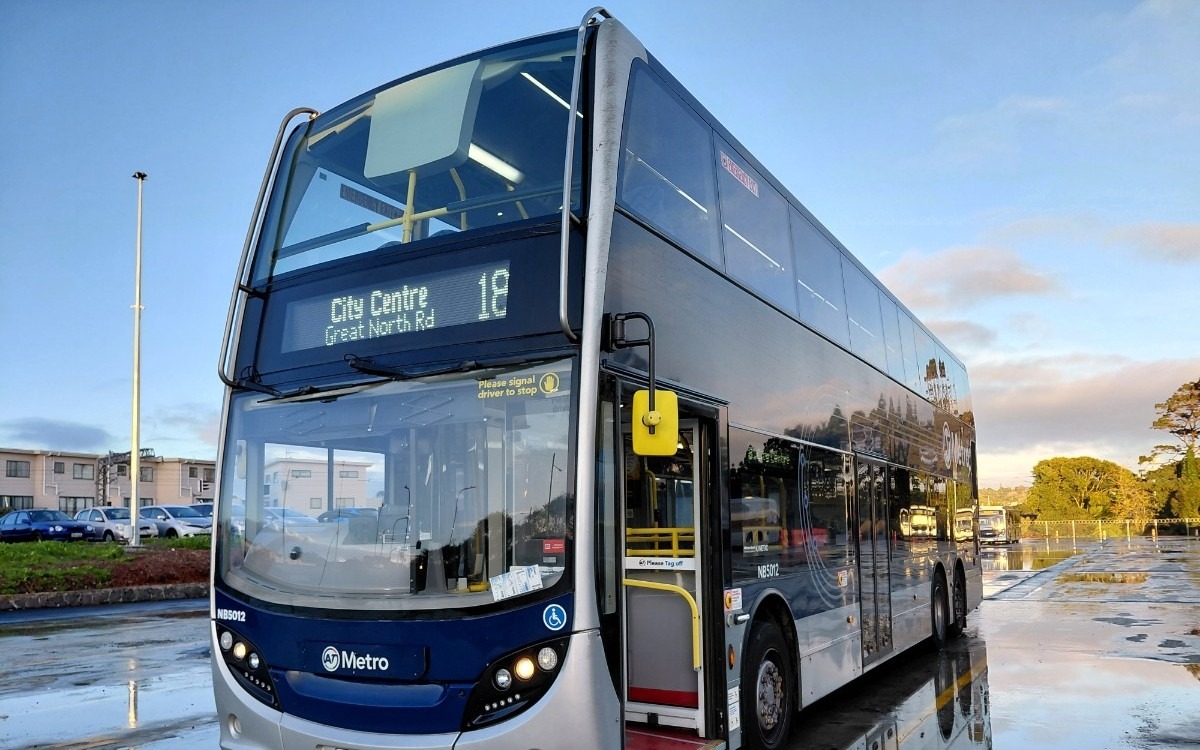 auckland-at-metro-double-decker-bus